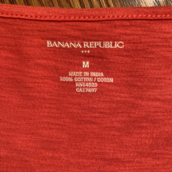 Banana Republic orange scoop neck t-shirt - Picture 4 of 6